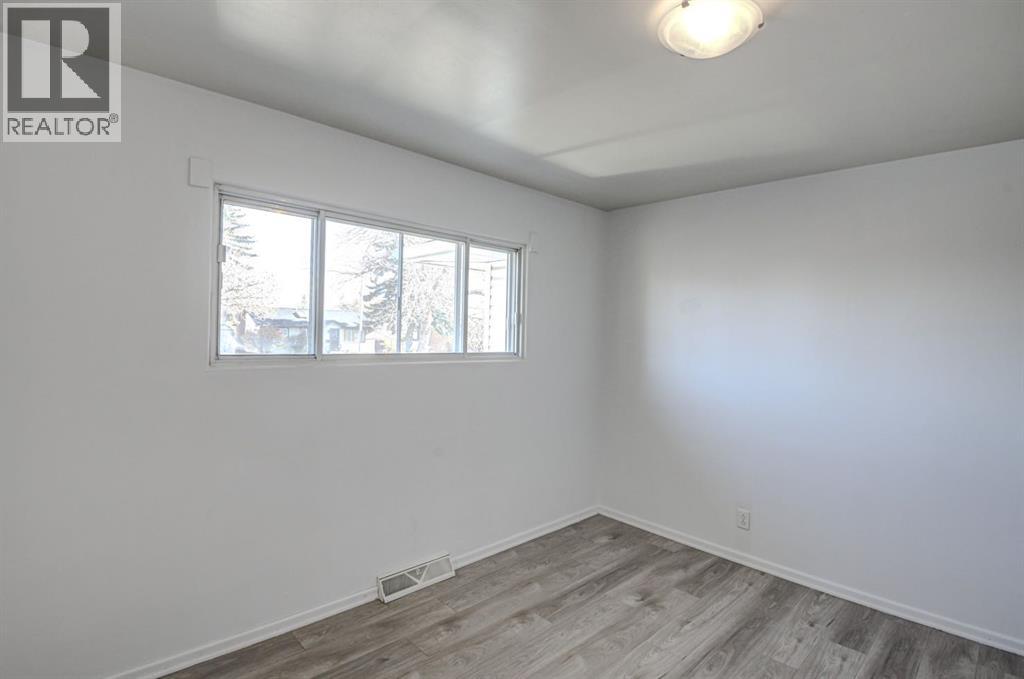 6011 Centre Street Nw, Calgary, Alberta  T2K 0V1 - Photo 12 - A2267837
