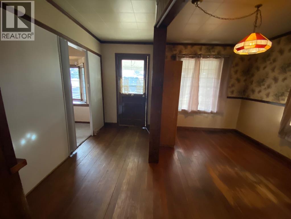 663 11 Avenue, Carstairs, Alberta  T0M 0N0 - Photo 10 - A2268222