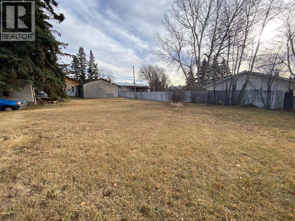 663 11 Avenue, Carstairs, Alberta  T0M 0N0 - Photo 4 - A2268222