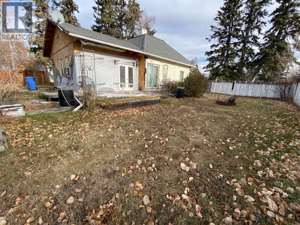 663 11 Avenue, Carstairs, Alberta  T0M 0N0 - Photo 7 - A2268222