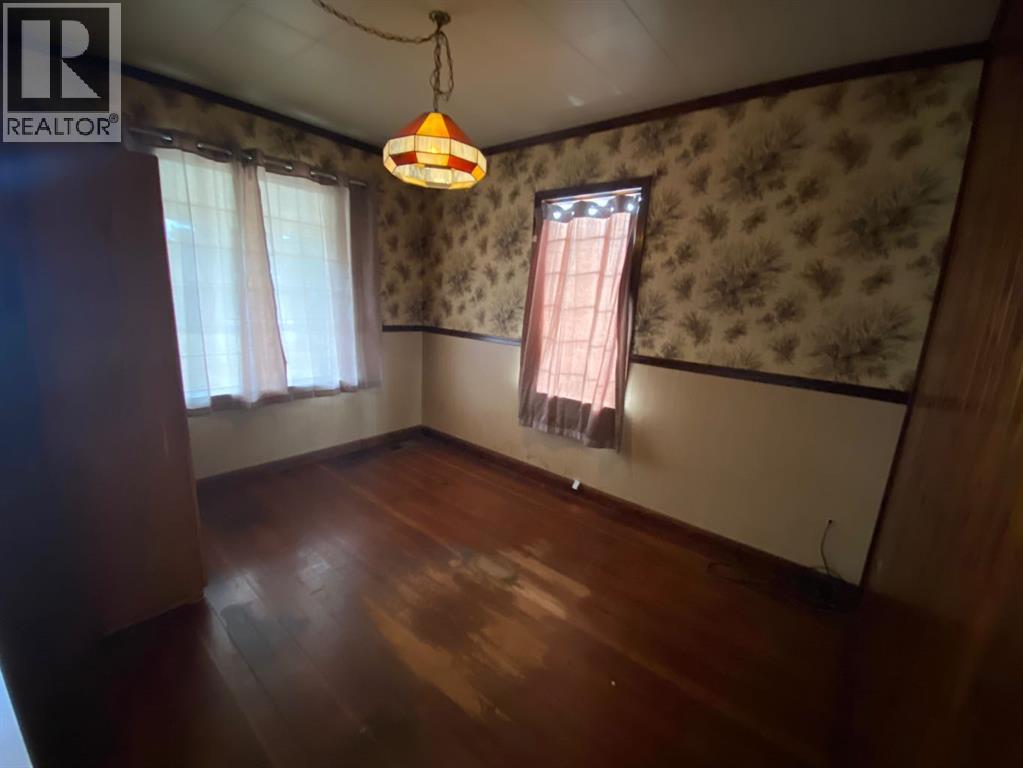 663 11 Avenue, Carstairs, Alberta  T0M 0N0 - Photo 11 - A2268222