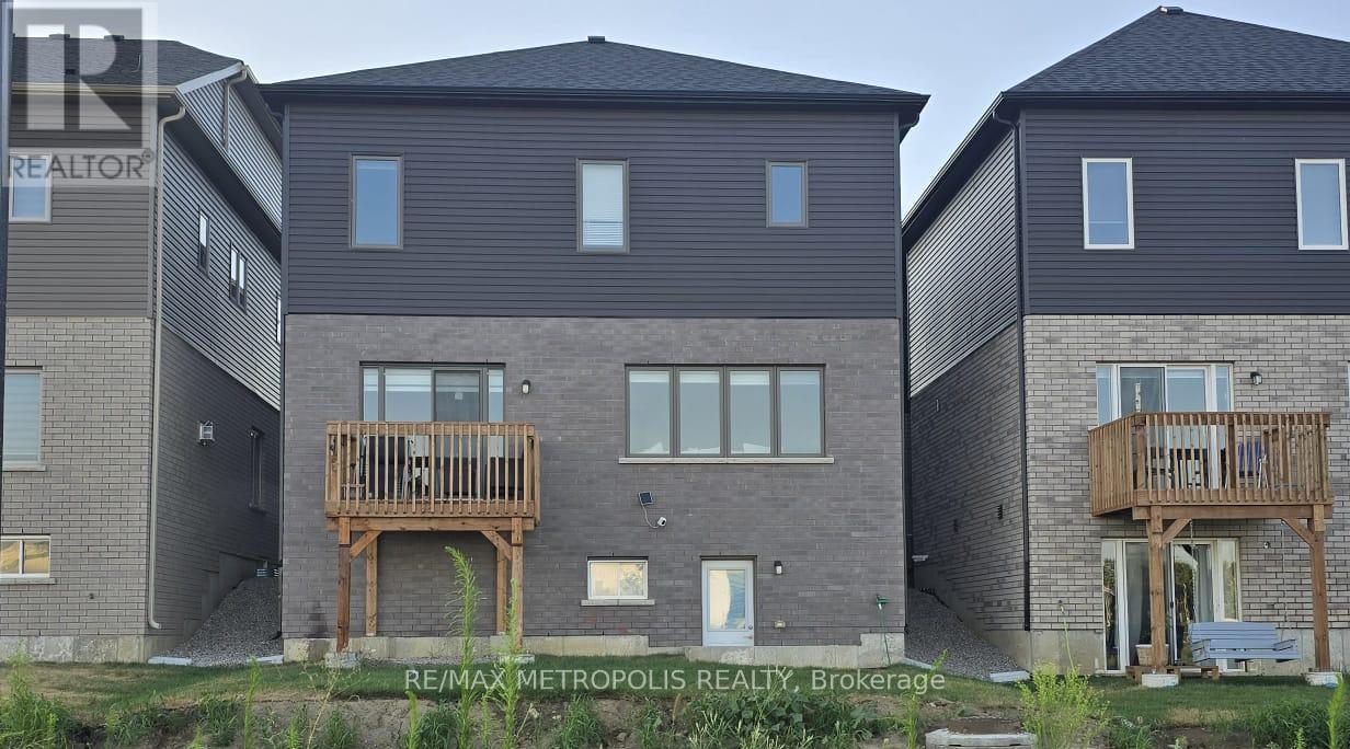 108 Hitchman Street, Brant, Ontario  N3L 0M2 - Photo 2 - X12505272