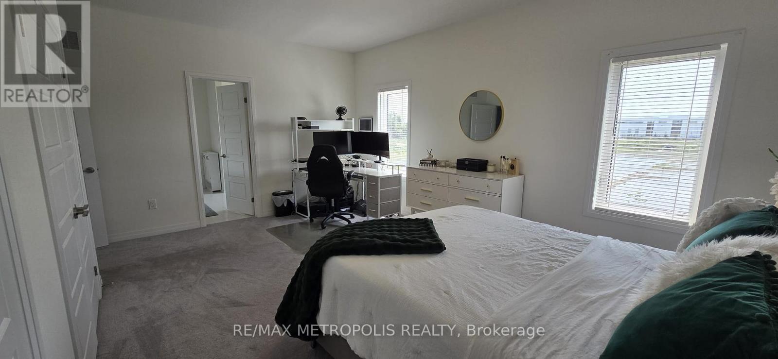 108 Hitchman Street, Brant, Ontario  N3L 0M2 - Photo 24 - X12505272