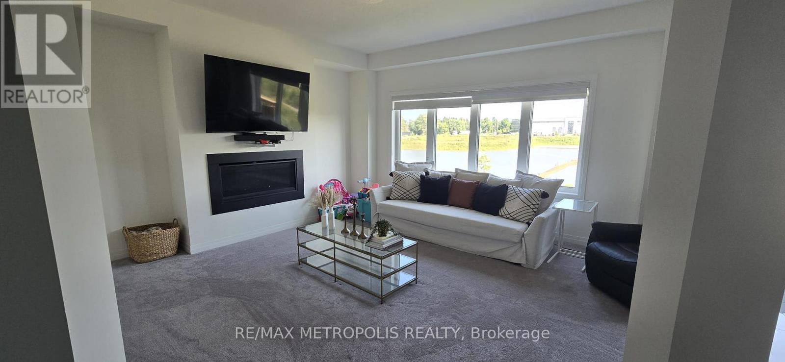 108 Hitchman Street, Brant, Ontario  N3L 0M2 - Photo 3 - X12505272