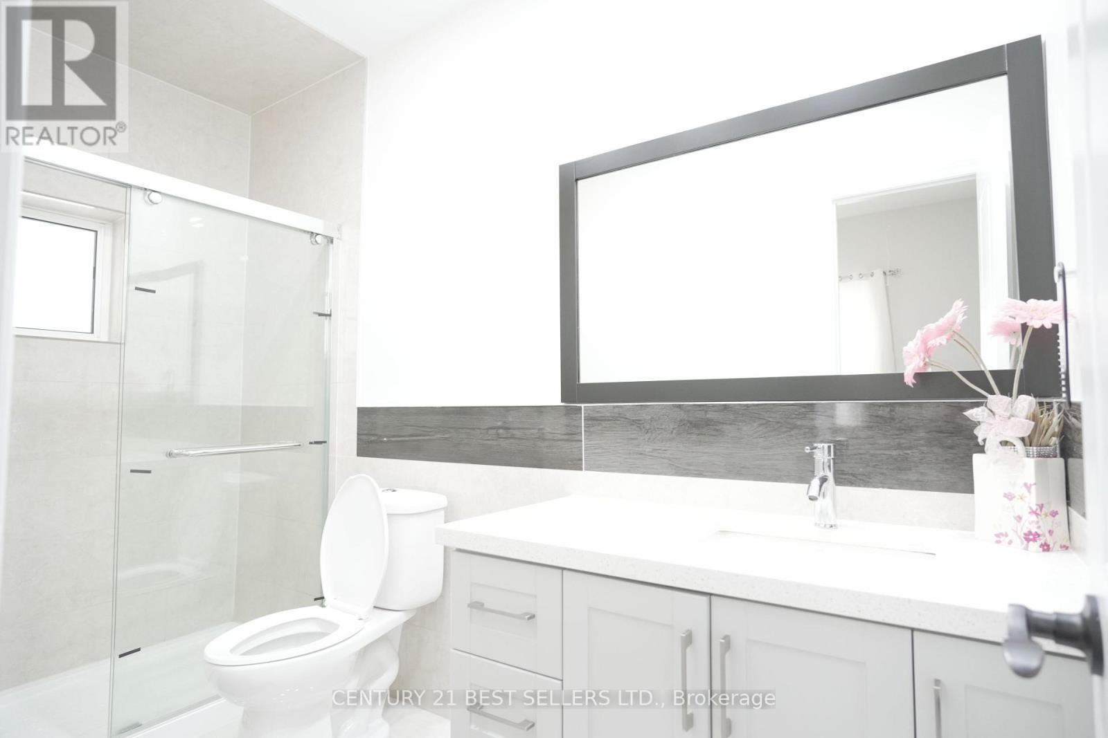 734 Dundas Street, Woodstock, Ontario  N4S 1E9 - Photo 12 - X12505300