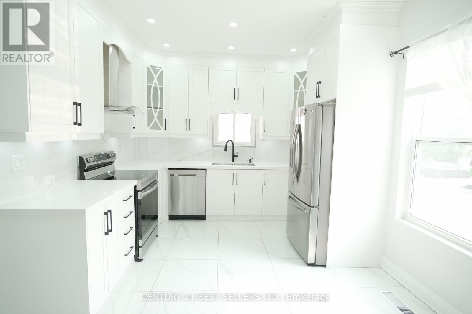 734 Dundas Street, Woodstock, Ontario  N4S 1E9 - Photo 15 - X12505300