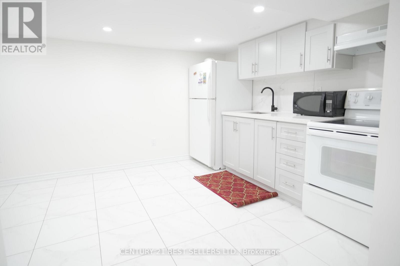 734 Dundas Street, Woodstock, Ontario  N4S 1E9 - Photo 19 - X12505300