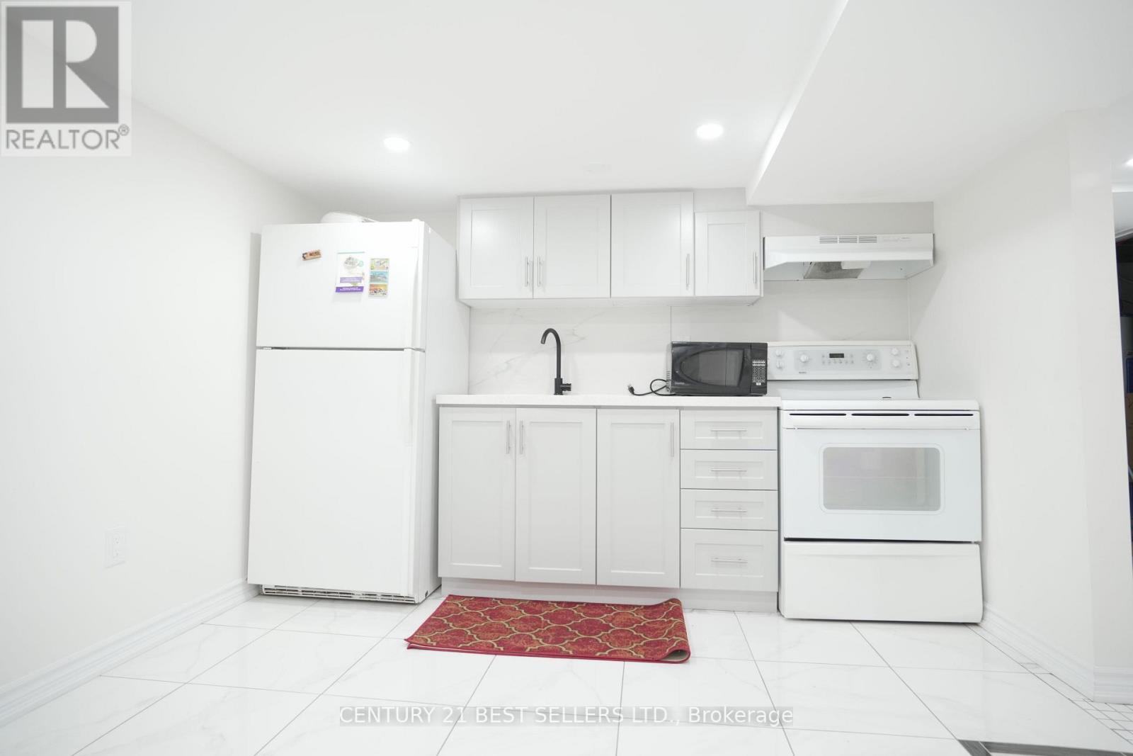 734 Dundas Street, Woodstock, Ontario  N4S 1E9 - Photo 20 - X12505300