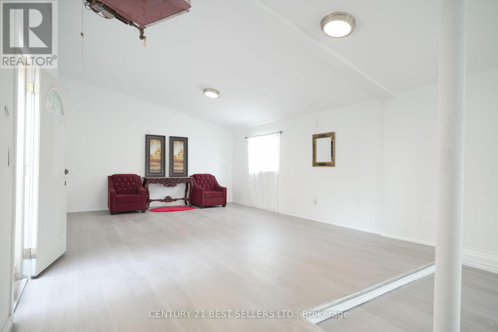 734 Dundas Street, Woodstock, Ontario  N4S 1E9 - Photo 25 - X12505300