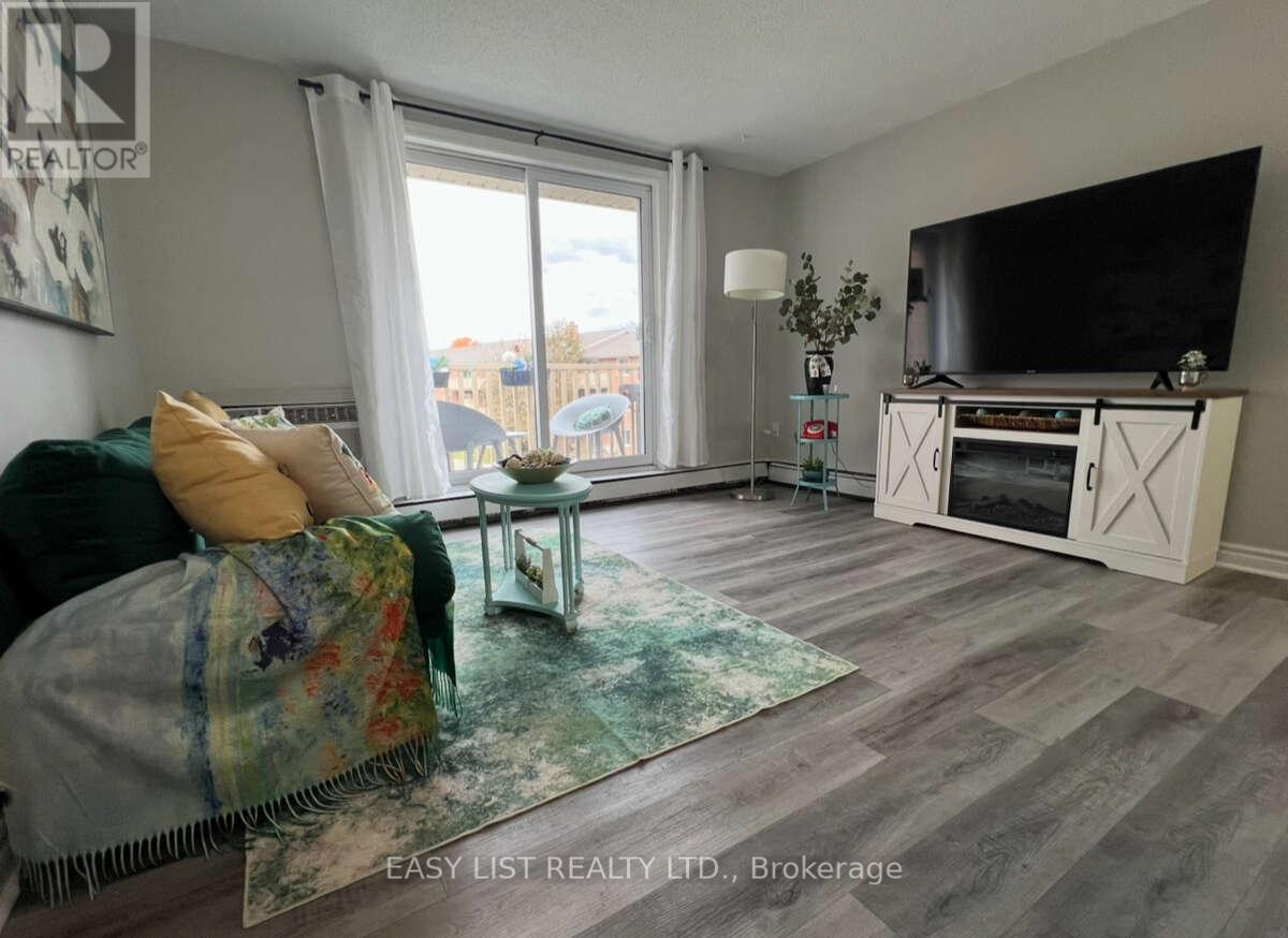 304 - 1582 Ernest Avenue, London South (South X), Ontario  N6E 2S4 - Photo 4 - X12505400