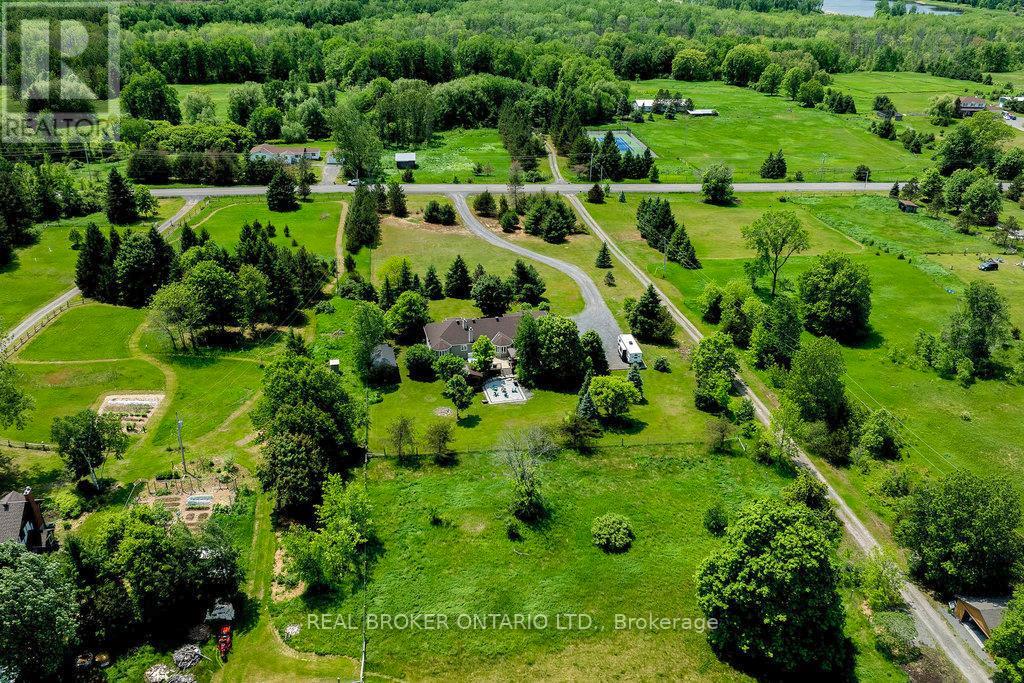 3374 Greenland Road, Ottawa, Ontario  K0A 1T0 - Photo 2 - X12505442