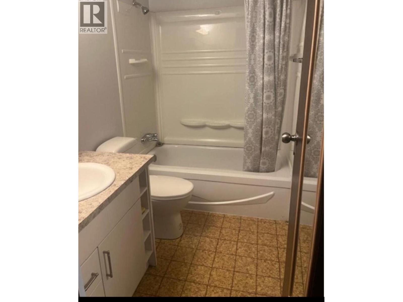 150 Skaha Place Unit# 213 Penticton Photo 7