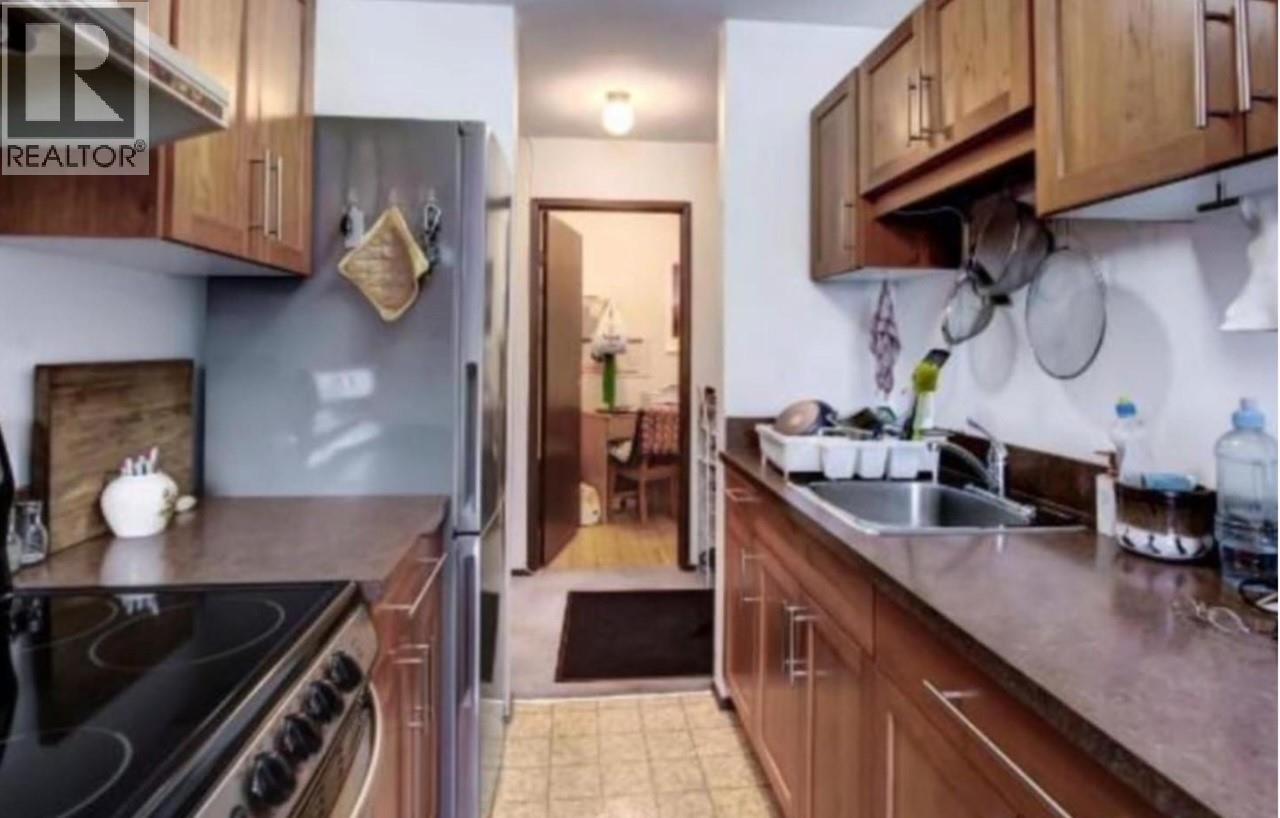 150 Skaha Place Unit# 213 Penticton Photo 3