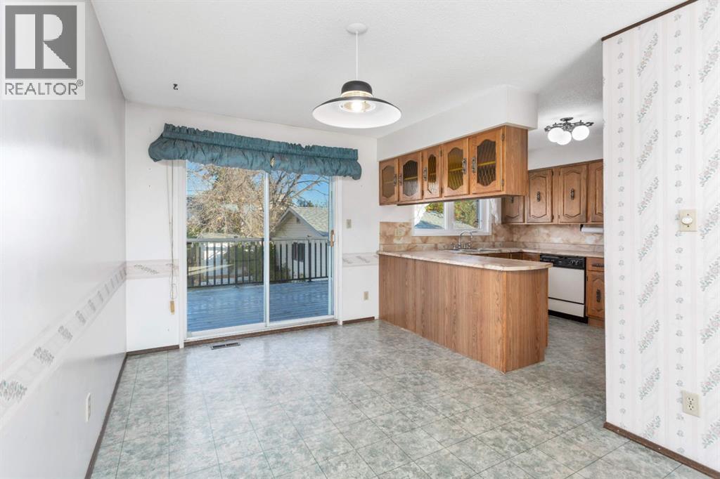 5628 55 Avenue, Rocky Mountain House, Alberta  T0M 1T4 - Photo 14 - A2262714