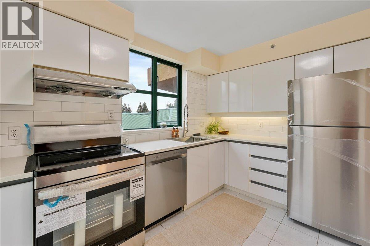 506 3071 Glen Drive, Coquitlam, British Columbia  V3B 2P8 - Photo 16 - R3064254