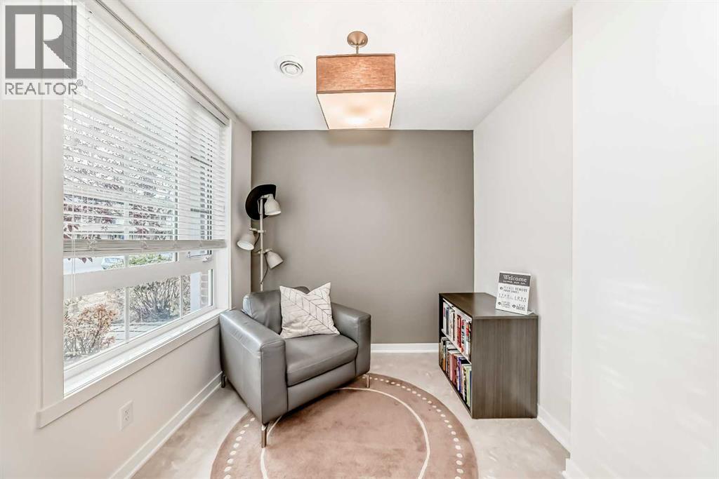 227 Copperpond Common Se, Calgary, Alberta  T2Z 1G5 - Photo 4 - A2266462