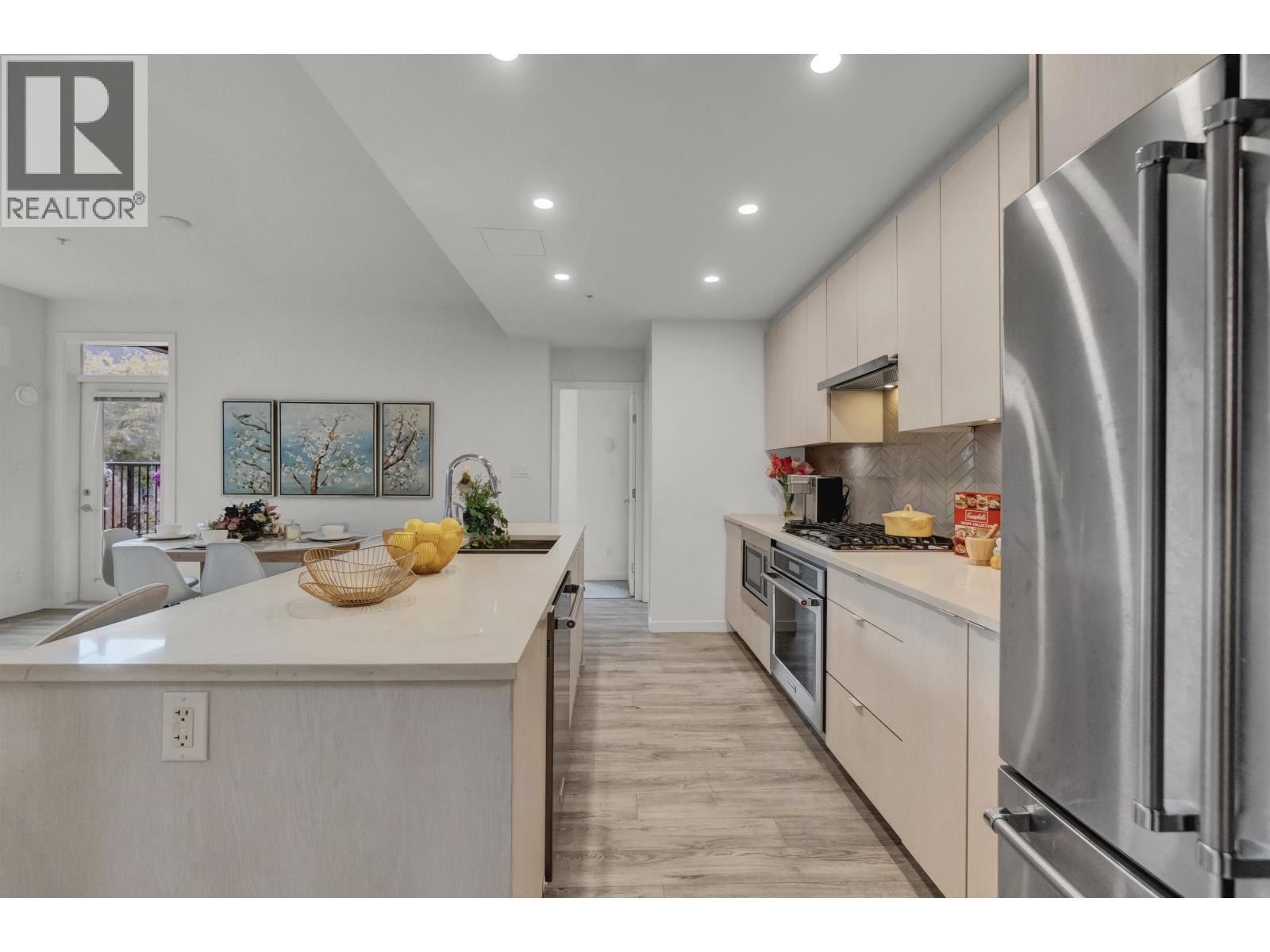 108 717 Breslay Street, Coquitlam, British Columbia  V3J 0J3 - Photo 6 - R3055655