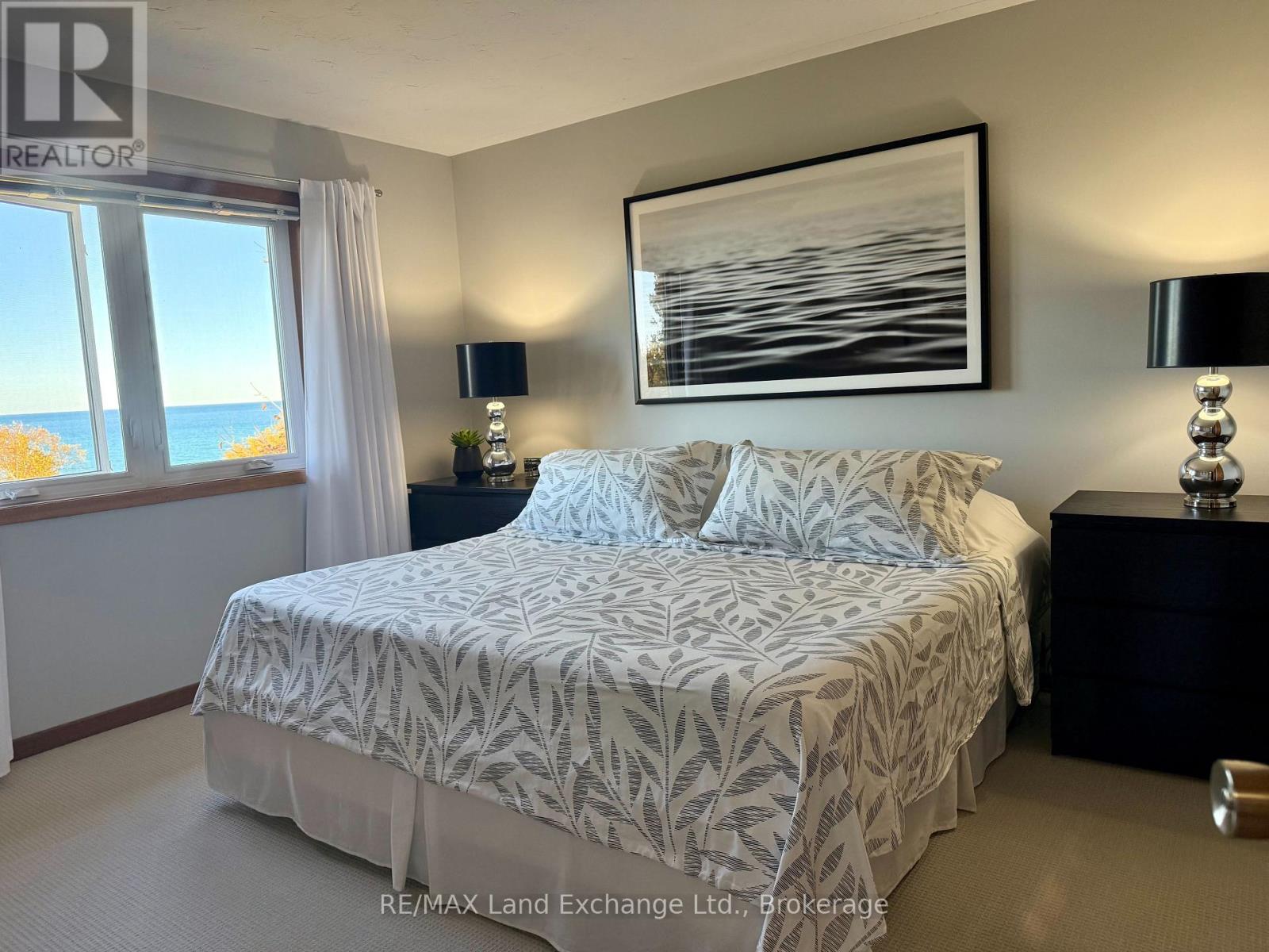 222 Penetangore Row, Kincardine, Ontario  N2Z 2P6 - Photo 22 - X12153013