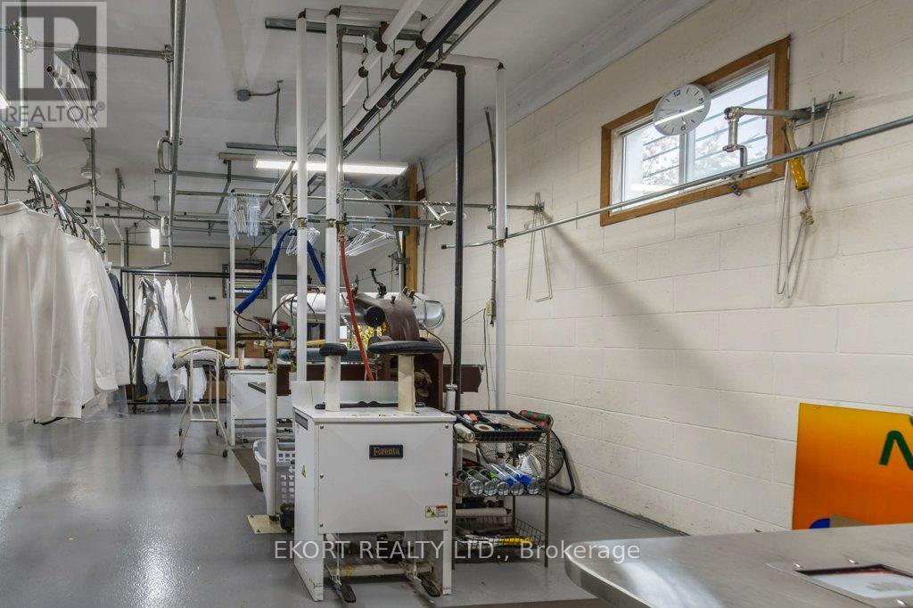 112 College Street W, Belleville, Ontario  K8P 2G5 - Photo 10 - X12505350