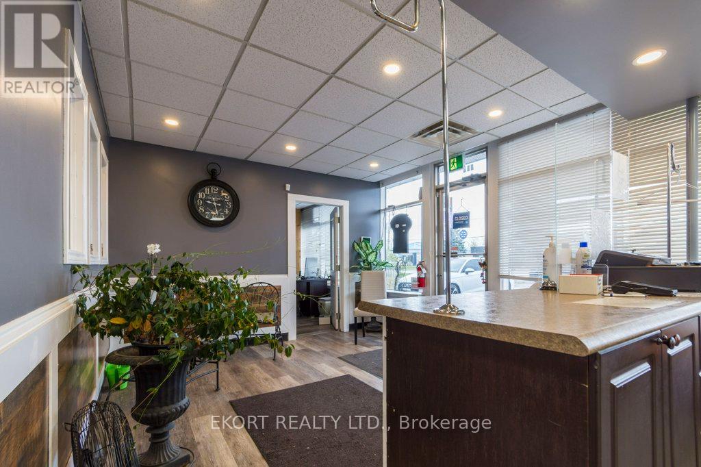 112 College Street W, Belleville, Ontario  K8P 2G5 - Photo 16 - X12505350