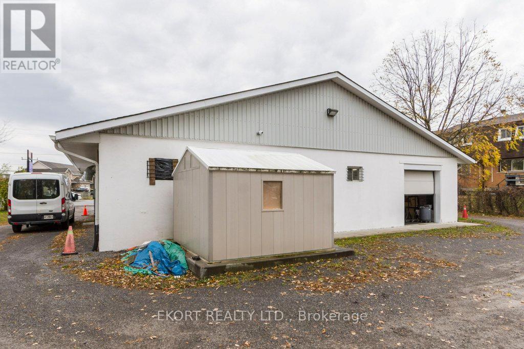 112 College Street W, Belleville, Ontario  K8P 2G5 - Photo 24 - X12505350