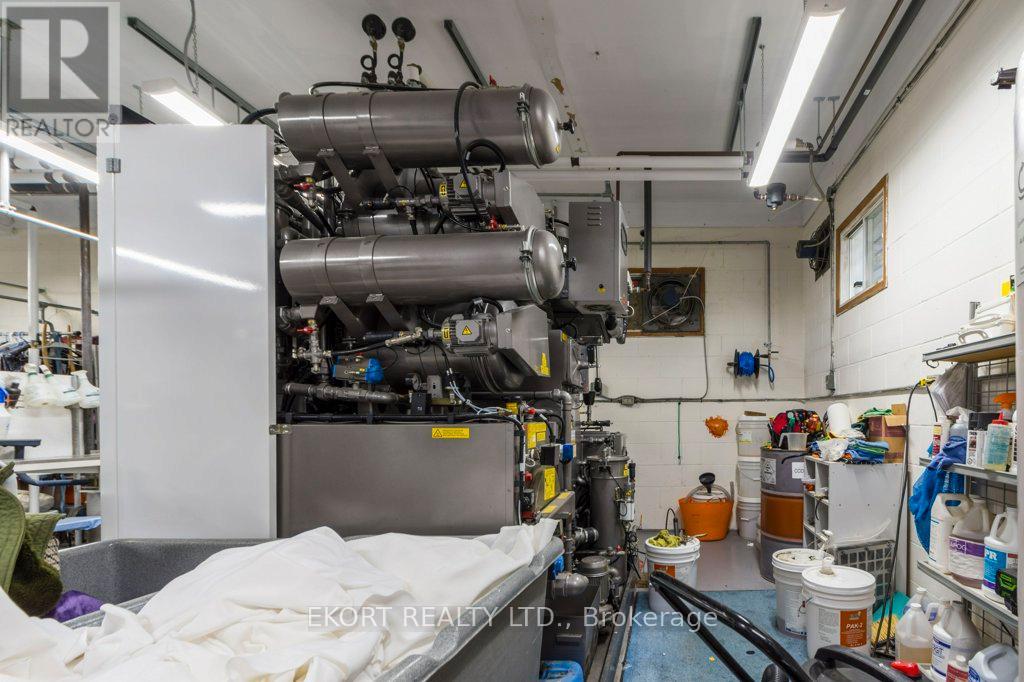 112 College Street W, Belleville, Ontario  K8P 2G5 - Photo 9 - X12505350