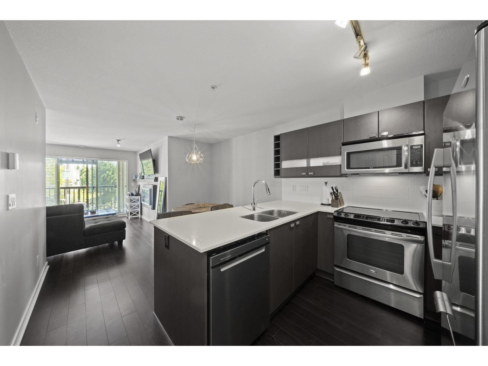 305 21009 56 Avenue, Langley, British Columbia  V3A 0C9 - Photo 1 - R3064309