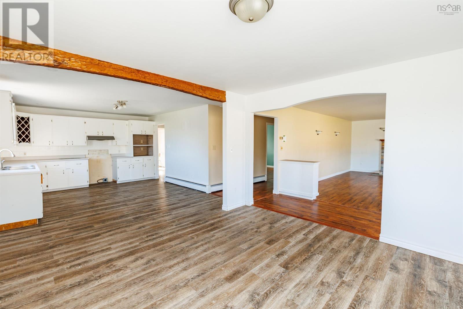 6221 1 Highway, Mavillette, Nova Scotia  B0W 2H0 - Photo 10 - 202519685