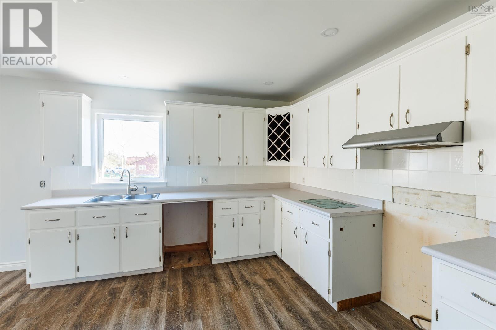 6221 1 Highway, Mavillette, Nova Scotia  B0W 2H0 - Photo 7 - 202519685