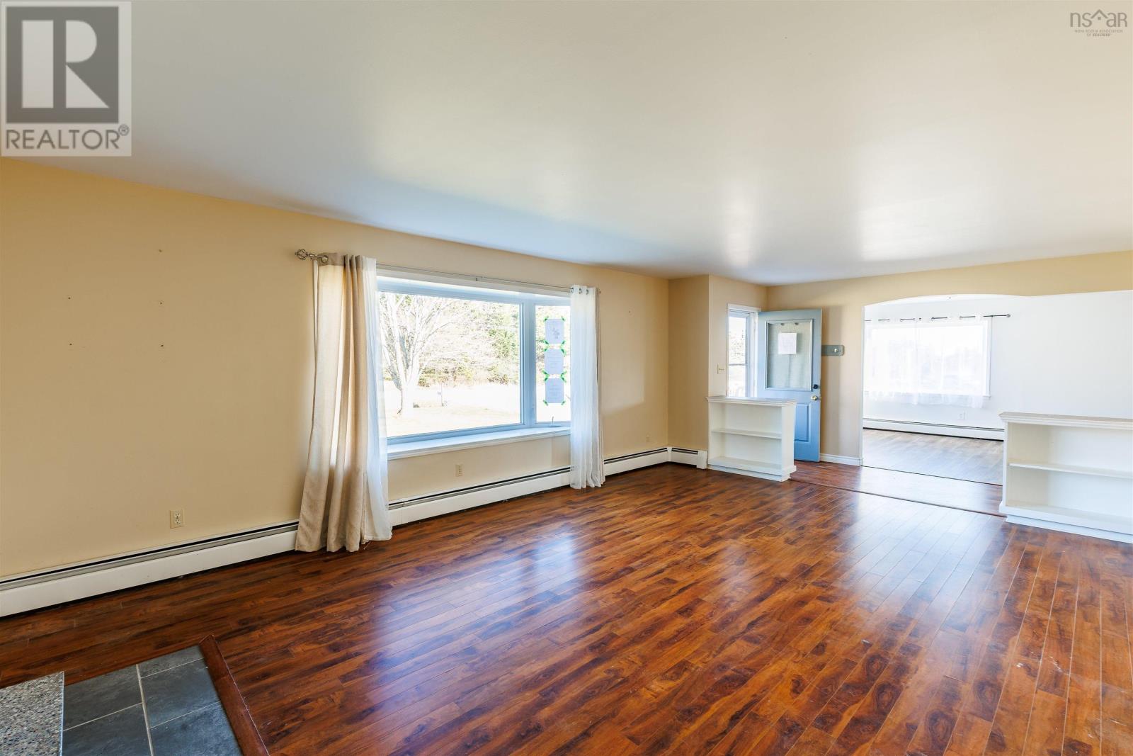 6221 1 Highway, Mavillette, Nova Scotia  B0W 2H0 - Photo 5 - 202519685