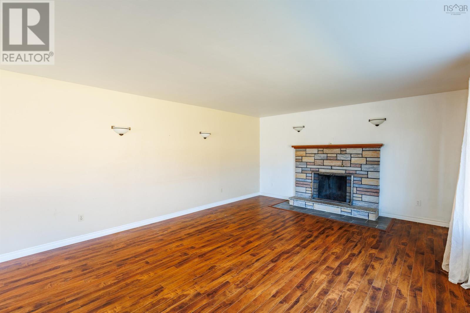 6221 1 Highway, Mavillette, Nova Scotia  B0W 2H0 - Photo 4 - 202519685