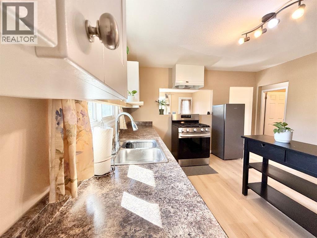 66 2 Avenue E, Tilley, Alberta  T0J 3K0 - Photo 5 - A2257339