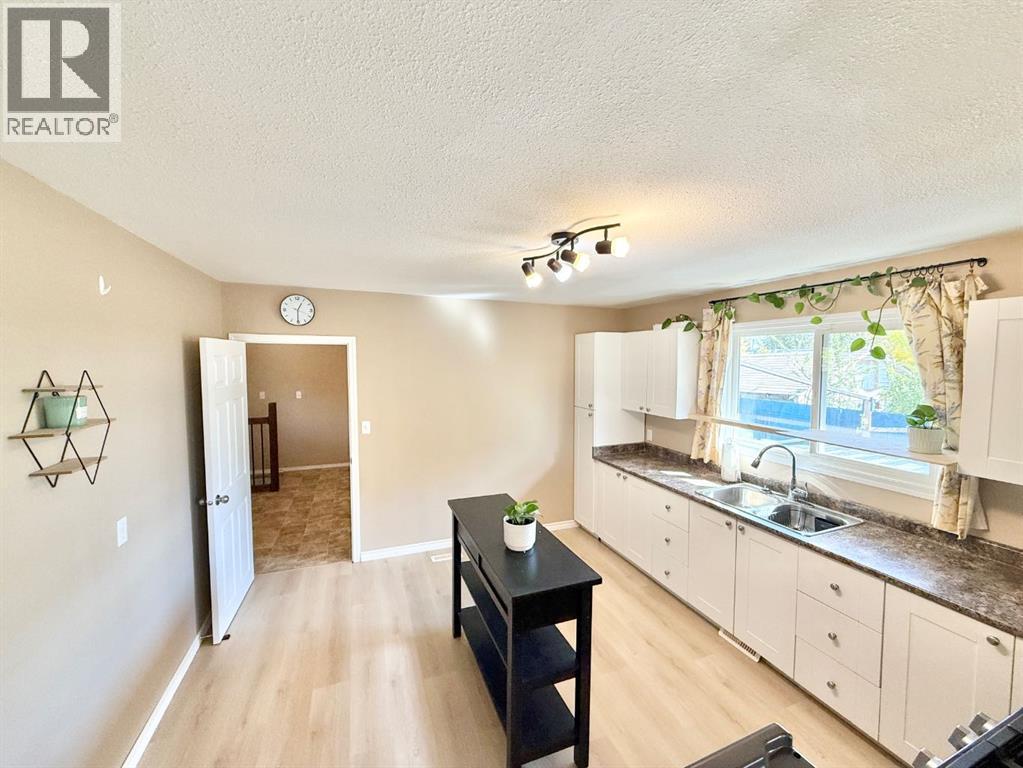 66 2 Avenue E, Tilley, Alberta  T0J 3K0 - Photo 8 - A2257339