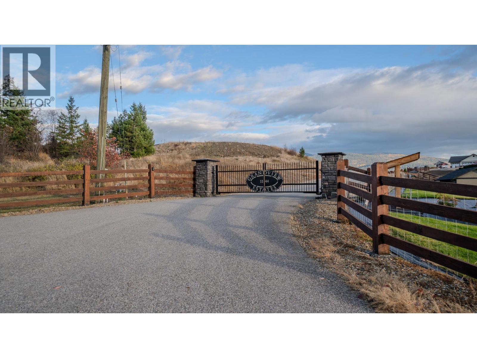 1144 Page Road Unit# 2, armstrong, British Columbia