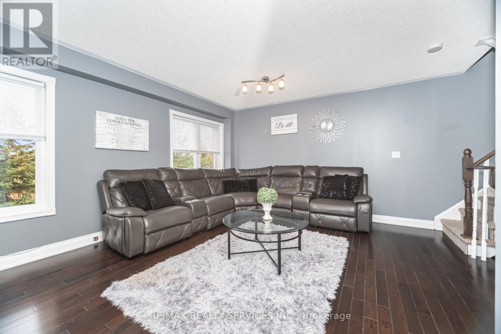 38 - 271 Richvale Drive S, Brampton, Ontario L6Z 4W7 - Photo 10 - W12494850