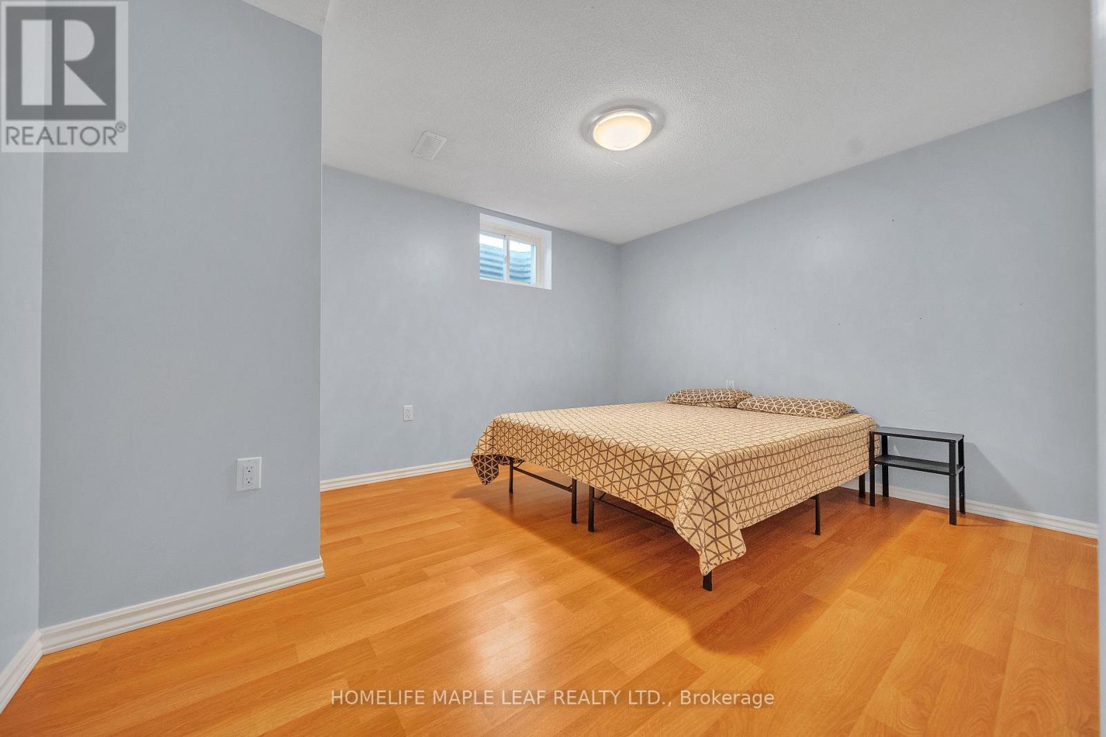 4 Lisa Court, Hamilton, Ontario  L8V 4P9 - Photo 15 - X12505218