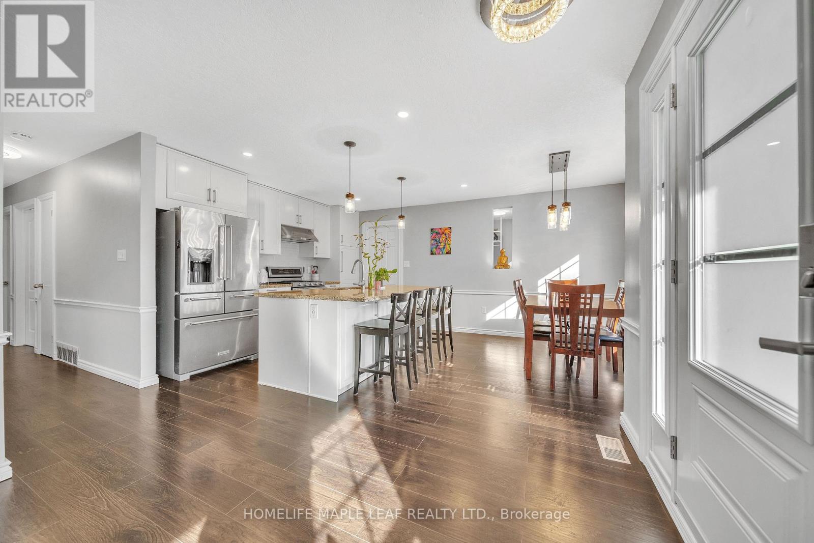 4 Lisa Court, Hamilton, Ontario  L8V 4P9 - Photo 5 - X12505218