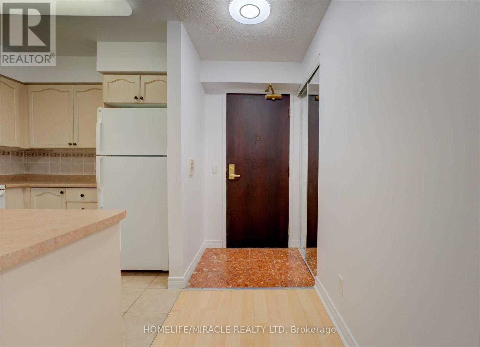 1509 - 30 Grand Trunk Crescent, Toronto, Ontario  M5J 3A4 - Photo 6 - C12505468