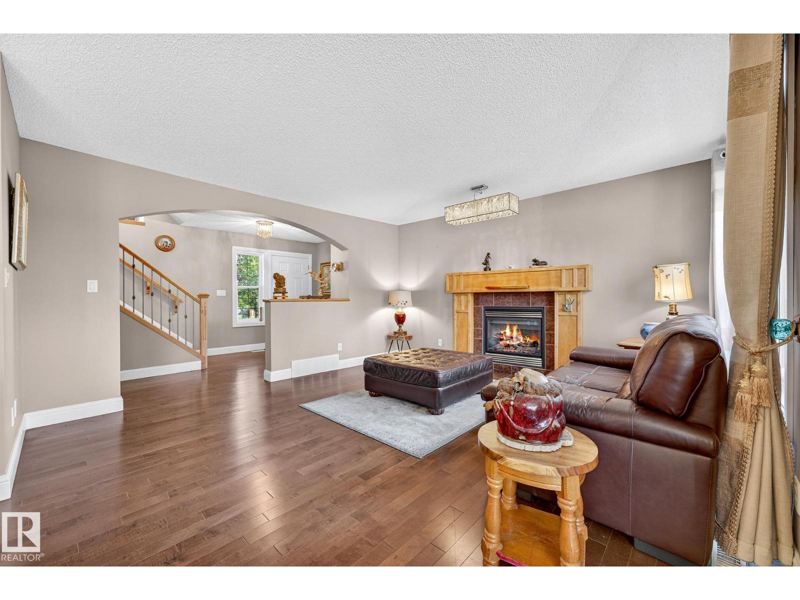 8429 Sloane Cr Nw, Edmonton, Alberta  T6R 0L3 - Photo 7 - E4464595