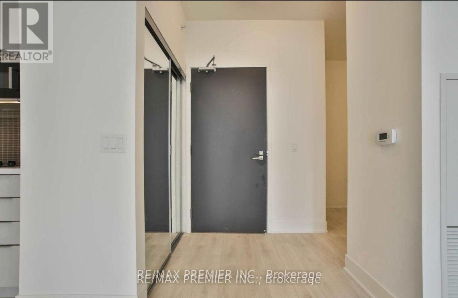 1904 - 2908 Highway 7 Road, Vaughan, Ontario  L4K 0K5 - Photo 5 - N12505440