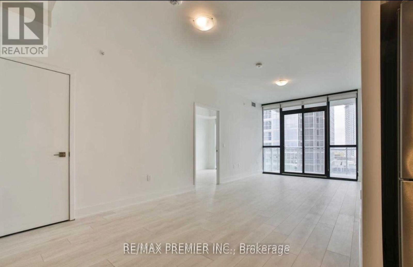 1904 - 2908 Highway 7 Road, Vaughan, Ontario  L4K 0K5 - Photo 8 - N12505440