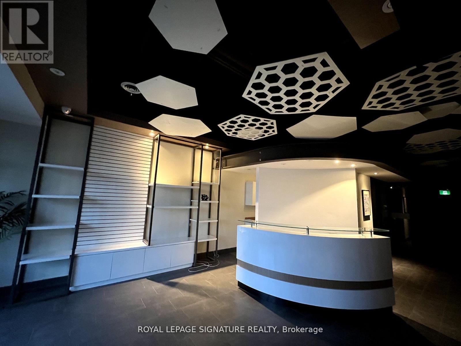 33 - 20 WERTHEIM COURT, Richmond Hill, Ontario