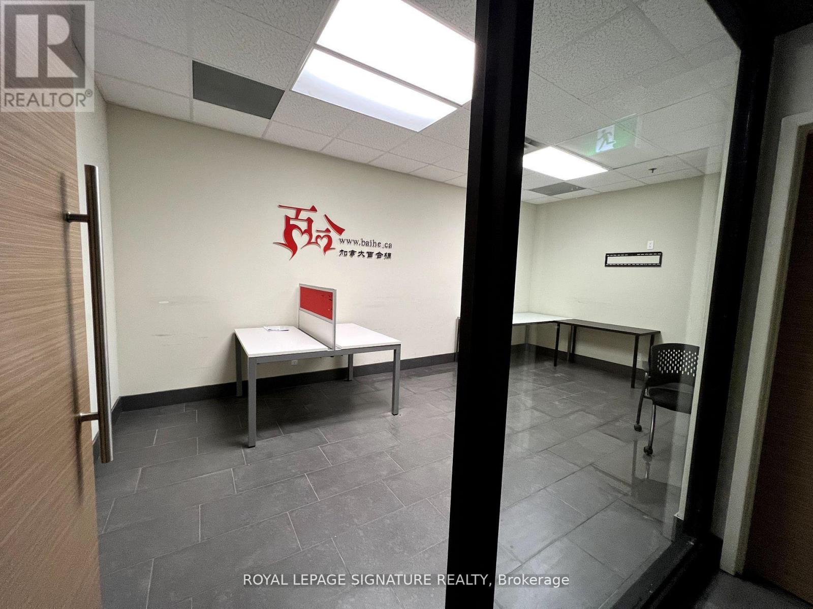 33 - 20 Wertheim Court, Richmond Hill, Ontario  L4B 3A8 - Photo 7 - N12505448