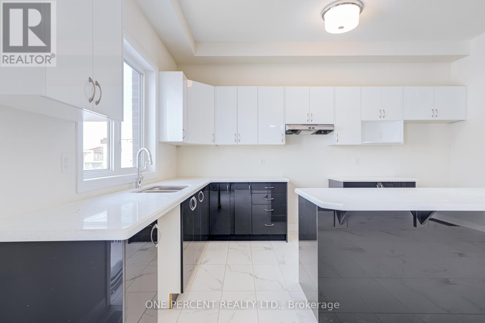 3769 Sunbank Crescent, Severn (West Shore), Ontario  L3V 8N2 - Photo 11 - S12505476