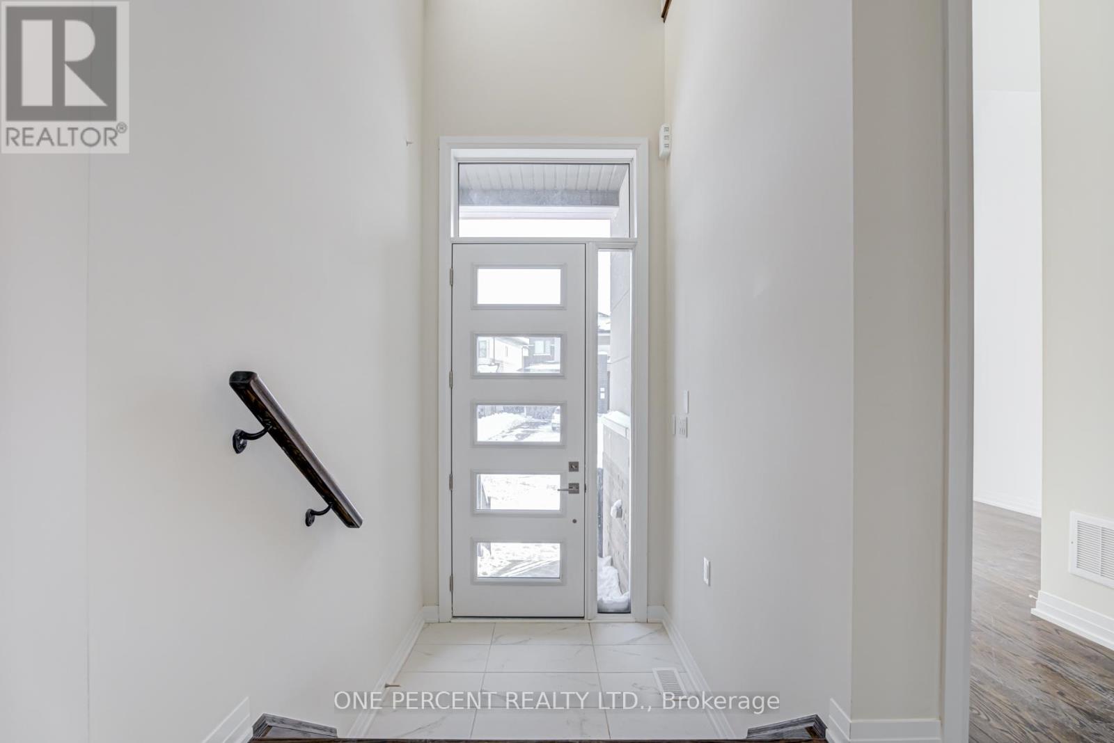 3769 Sunbank Crescent, Severn (West Shore), Ontario  L3V 8N2 - Photo 4 - S12505476