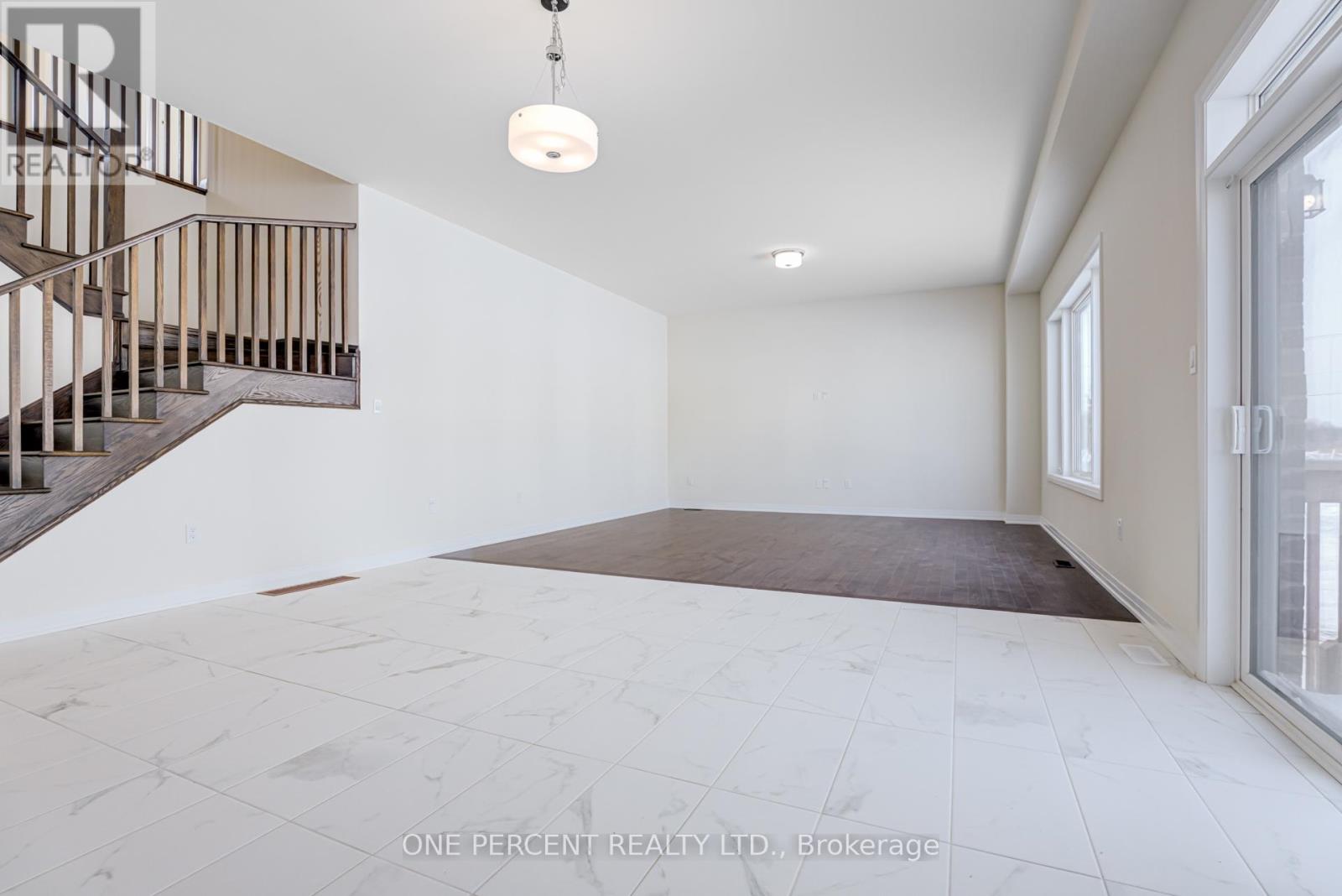 3769 Sunbank Crescent, Severn (West Shore), Ontario  L3V 8N2 - Photo 7 - S12505476