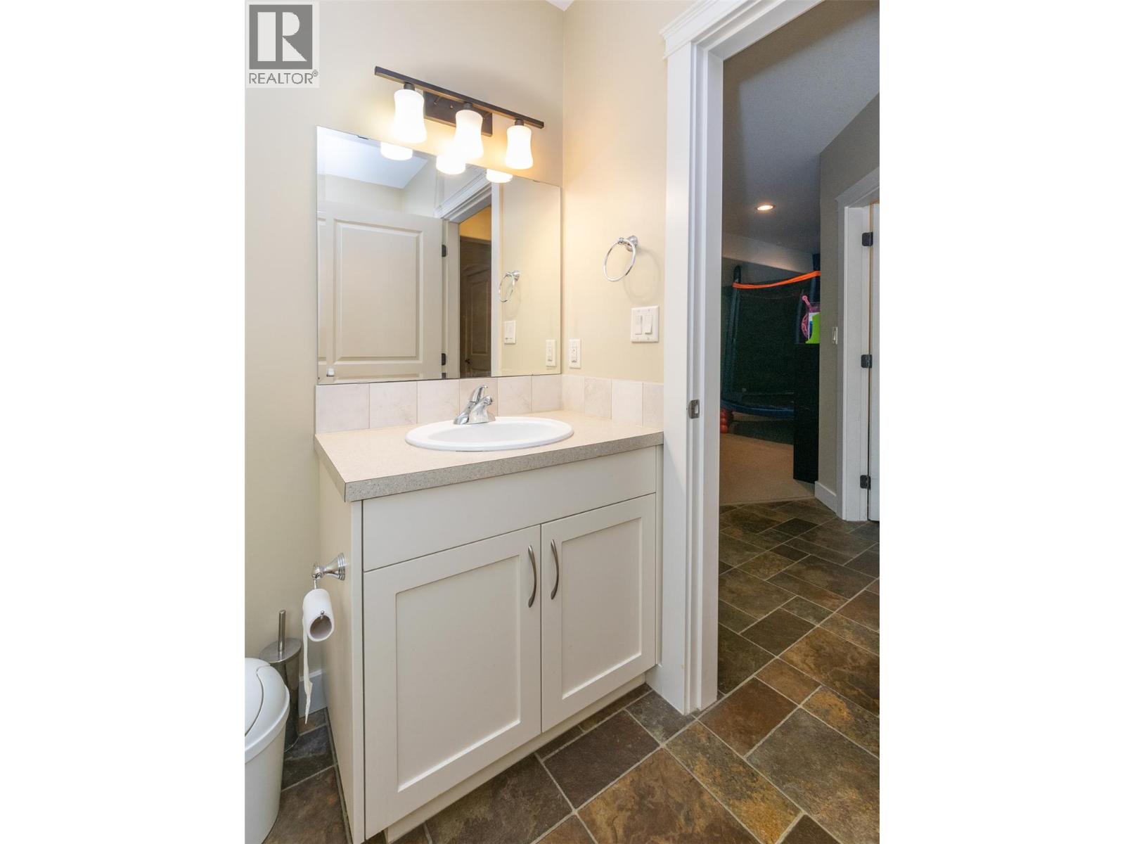 1581 20 Street Ne Unit# 36, Salmon Arm, British Columbia  V1E 0A7 - Photo 40 - 10367325