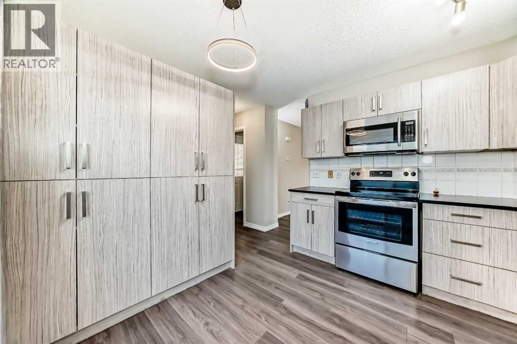 121 Martin Crossing Manor Ne, Calgary, Alberta  T3J 3S3 - Photo 10 - A2268135