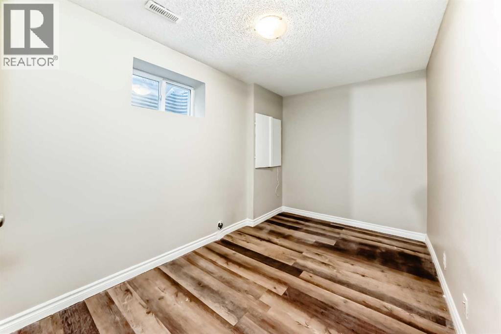 121 Martin Crossing Manor Ne, Calgary, Alberta  T3J 3S3 - Photo 35 - A2268135