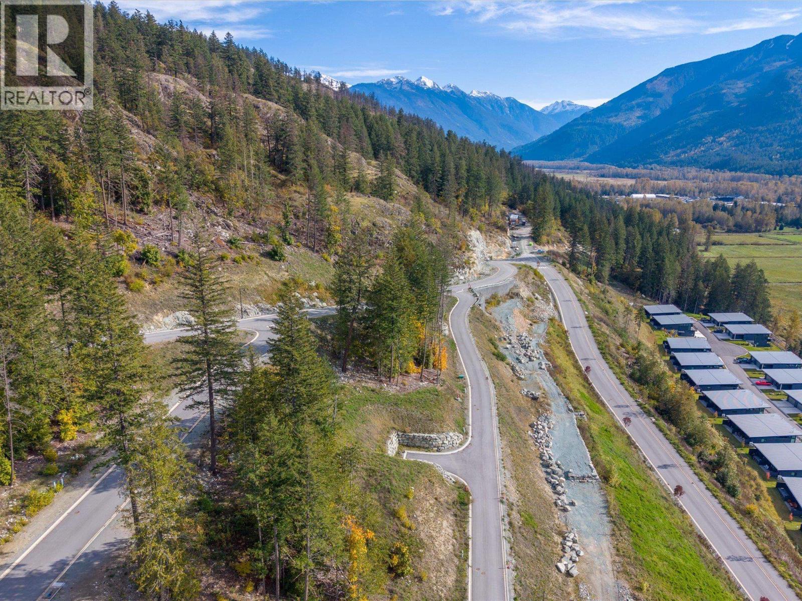 8204 Merlot Peak Drive, Pemberton, British Columbia  V0N 2L3 - Photo 14 - R3050577